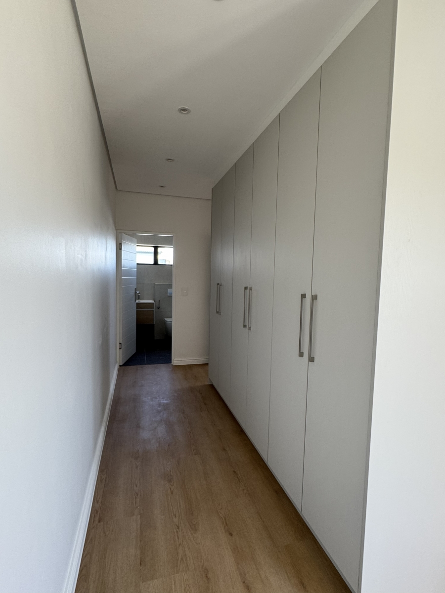 4 Bedroom Property for Sale in Sandown Western Cape